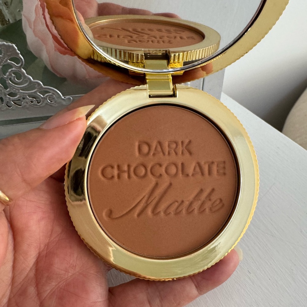 TOO FACED Dark Chocolate Matte Bronzer - Matte Finish